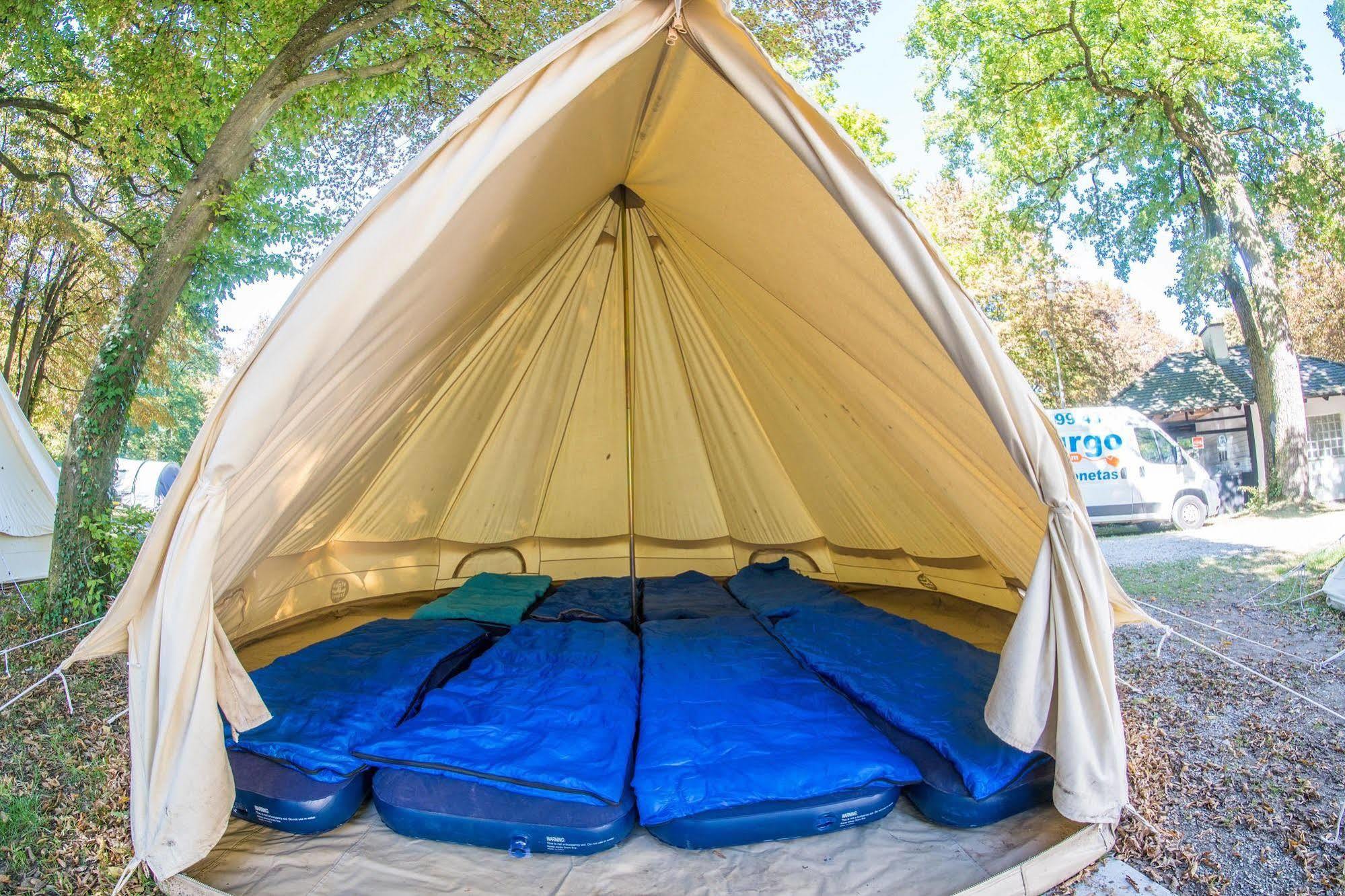 Pamplona Camping Hotel Aizoain ภายนอก รูปภาพ